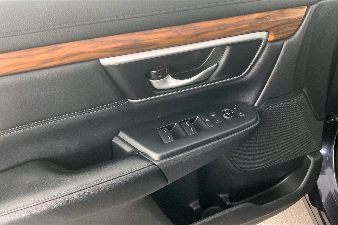 Honda CRV Touring | National Day Celebration | Guaranteed Warranty | 0 Down Payment