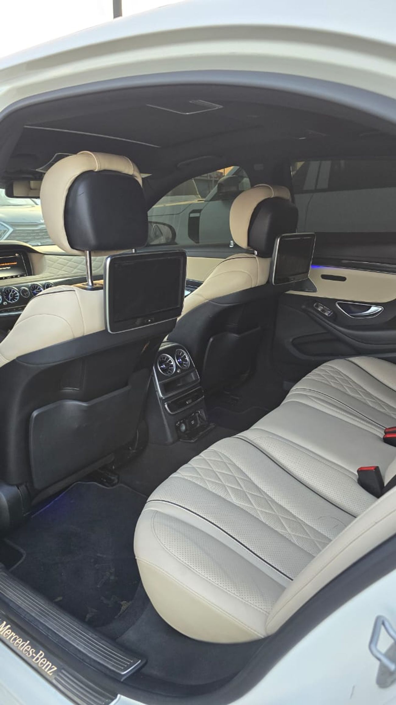 مرسيدس بنز S 550