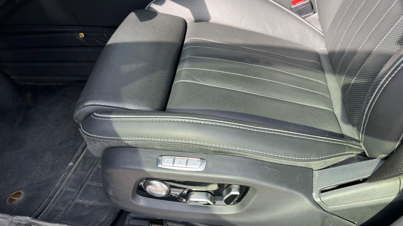 HONGQI H9 HONGQI H9 4 SEATER