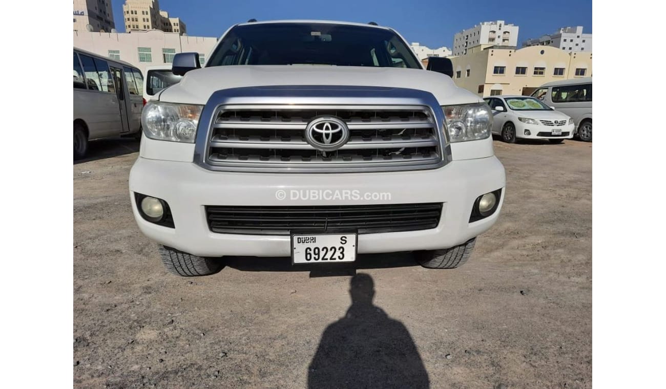 تويوتا سيكويا تويوتا سيقويا 2013 ليمتد مواصفات خليجي بدون حوادث