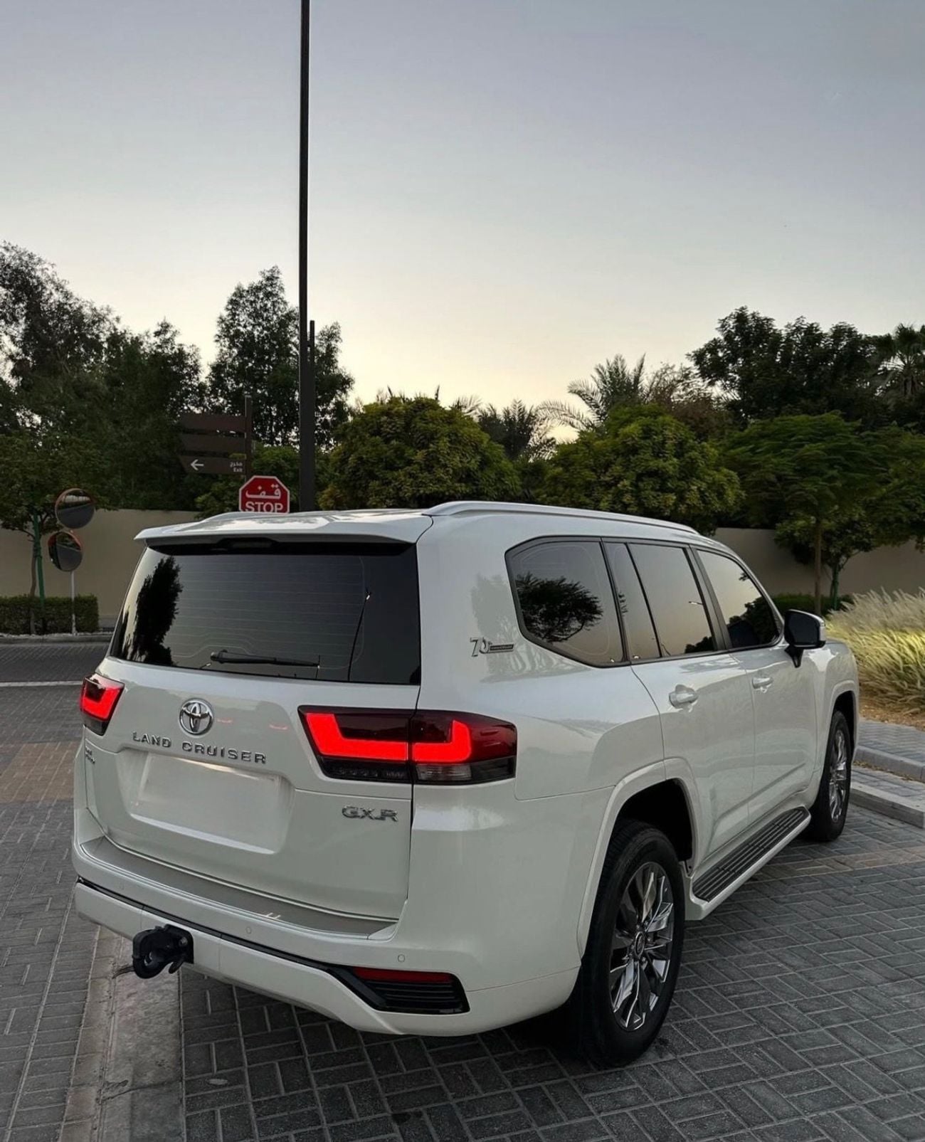 Toyota Land Cruiser GXR Twin Turbo 3.5L 2022 Pull Option with Radar very neat and clean Title