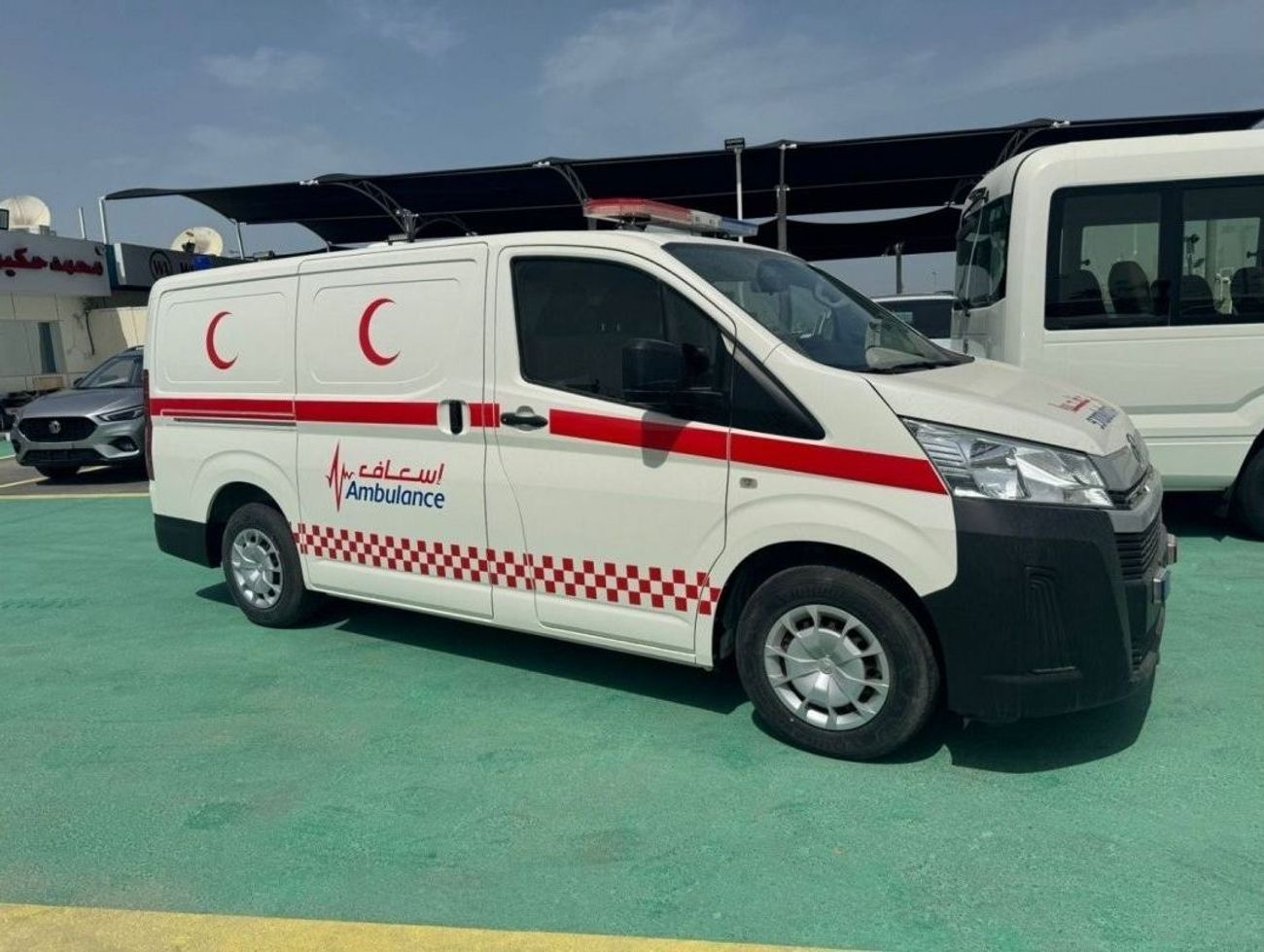 تويوتا هاياس 3.5L PETROL V6 STD ROOF AMBULANCE 2024
