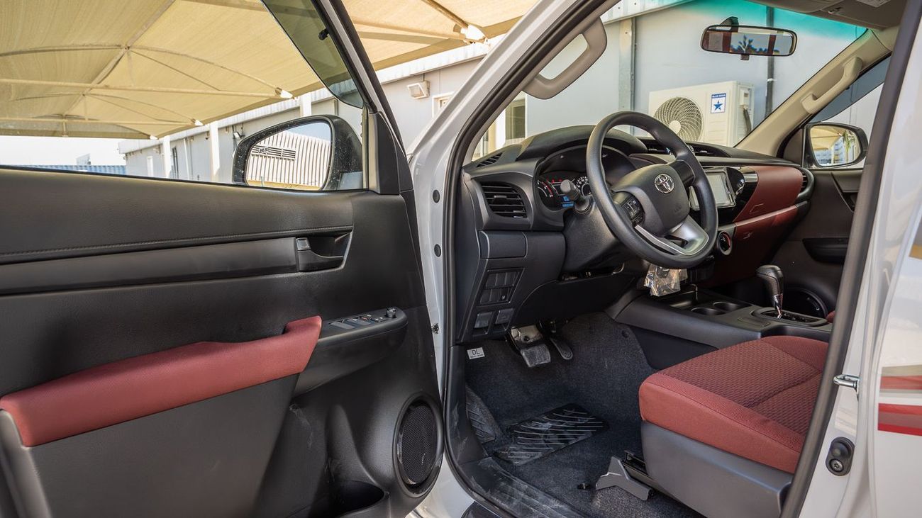 Toyota Hilux TOYOTA HILUX 2.4 AT LOW OPTION -2026YM