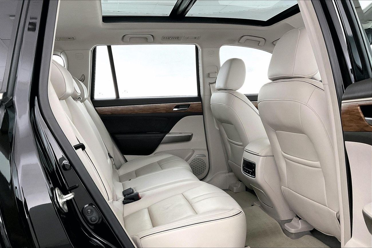 Toyota Land Cruiser VXR| 1 year free warranty | Exclusive Eid offer