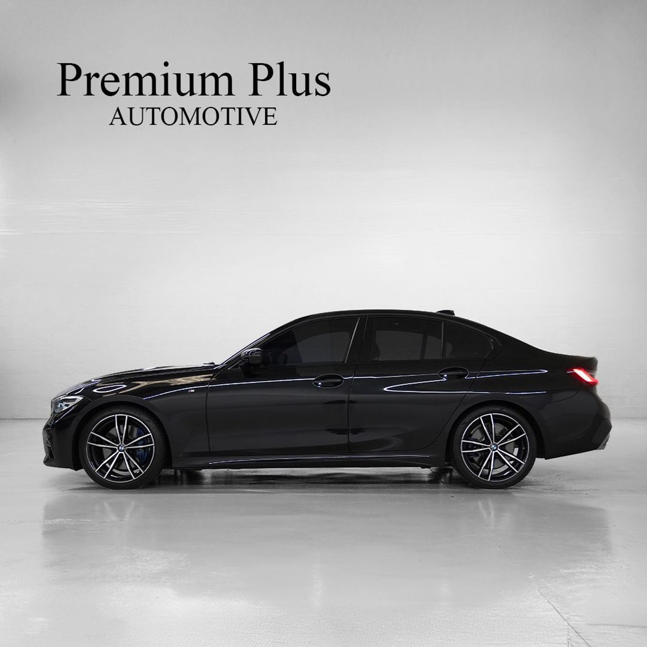 BMW 330i M Sport 2.0L (255 HP) 2021 BMW 330i M-Kit, Warranty, 2026 BMW Service Pack, GCC