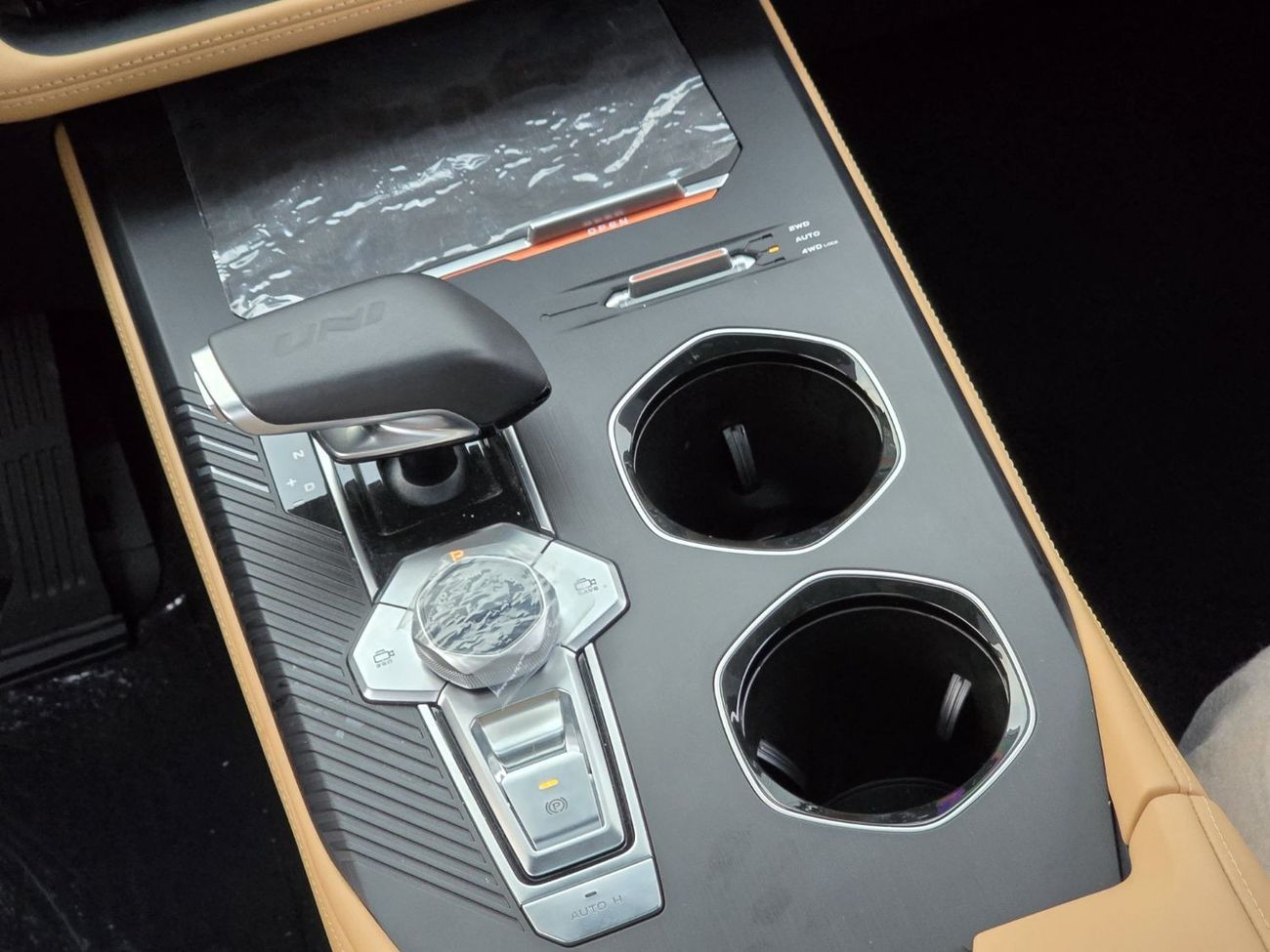 Changan Uni K CHANGAN UNI-K PLATINUM 2024 GCC 2KEYS // ORGINAL PAINT // UNDER WARRANTY // PERFECT CONDITION