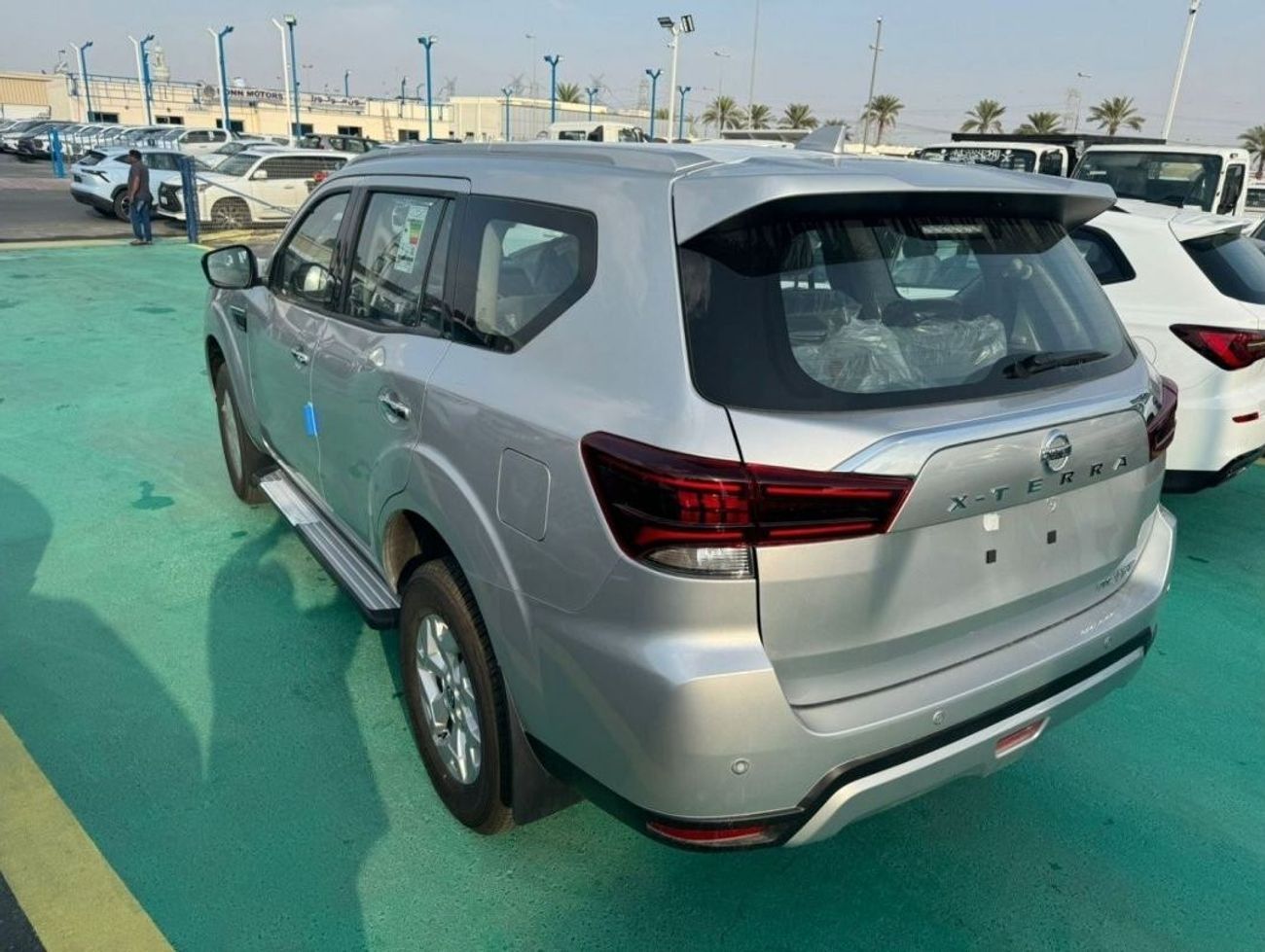 نيسان إكستيرا 2.5L PETROL TITANIUM 4WD 2023 GCC