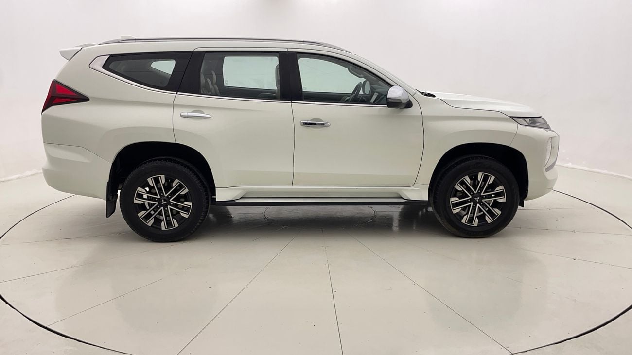 ميتسوبيشي مونتيرو سبورت GLS PREMIUM 3 | بدون دفعة مقدمة | اختبار القيادة في المنزل