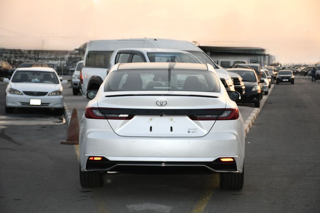 Toyota Camry 2024 Toyota Camry 2.0L HEV Sport Plus  Full option