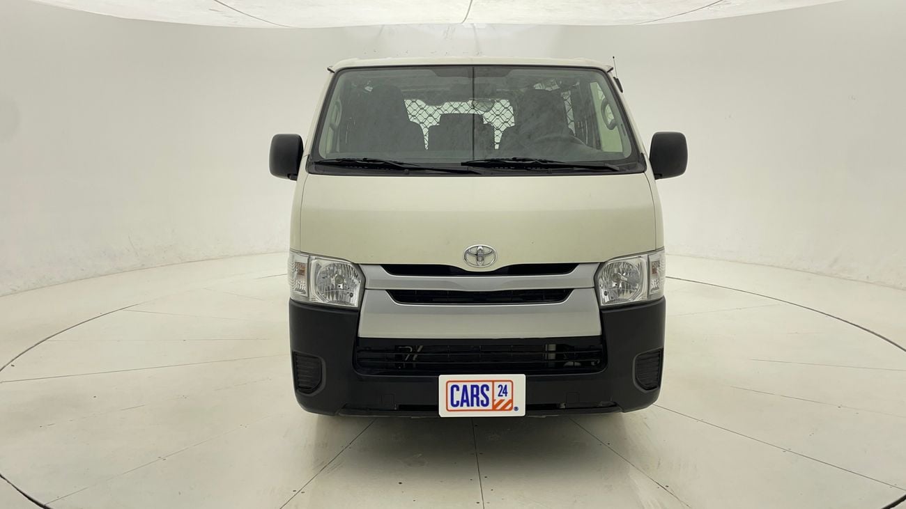 تويوتا هاياس GL STANDARD ROOF PANAL VAN 2.7 | بدون دفعة مقدمة | اختبار القيادة في المنزل