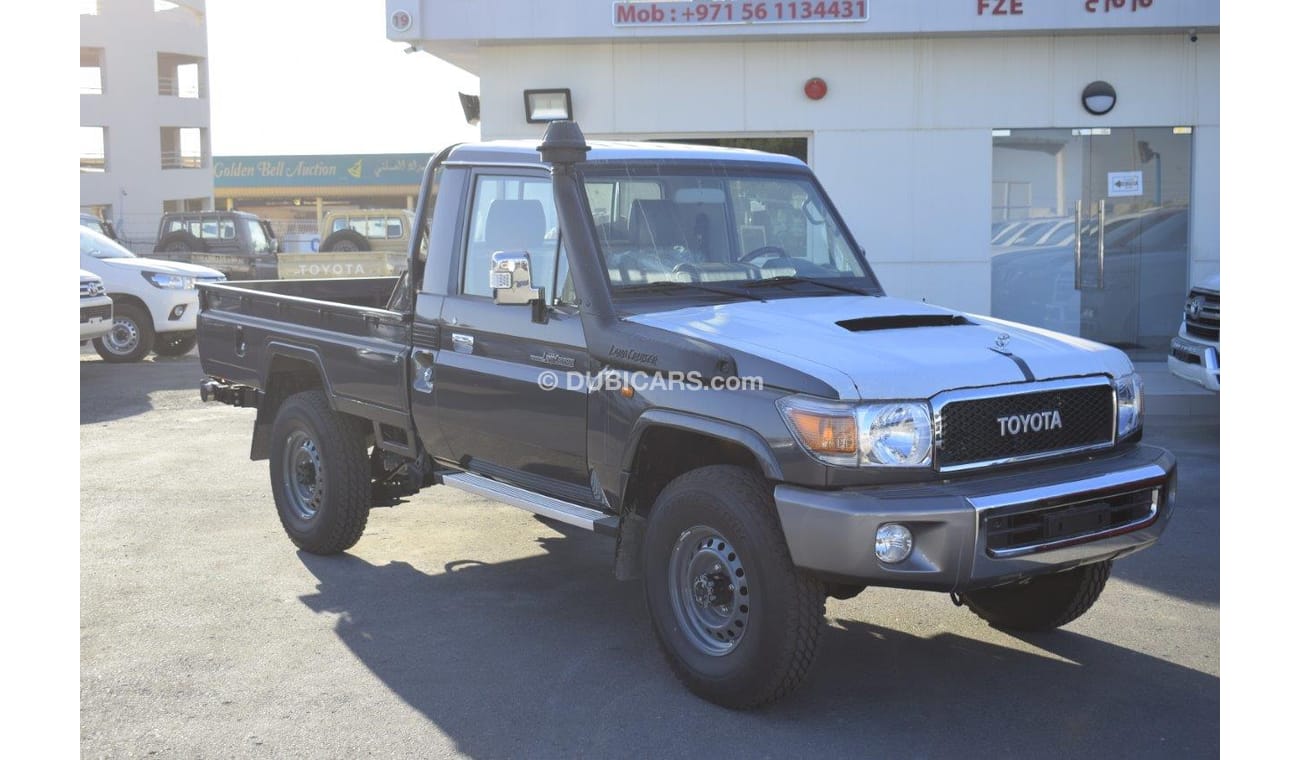 Toyota Land Cruiser Pick Up 79 SINGLE CAB PICKUP V8 4.5L DIESEL MT WITH DIFF.LOCK