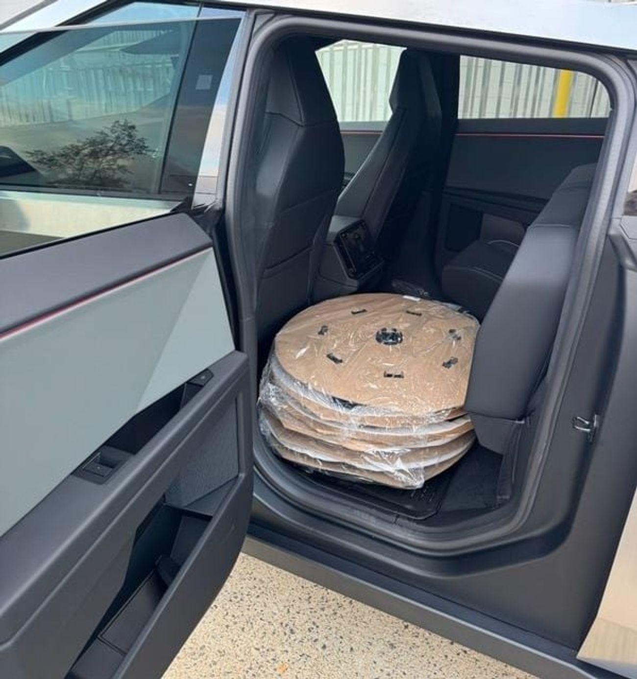 تسلا سايبرتراك All Wheel Drive