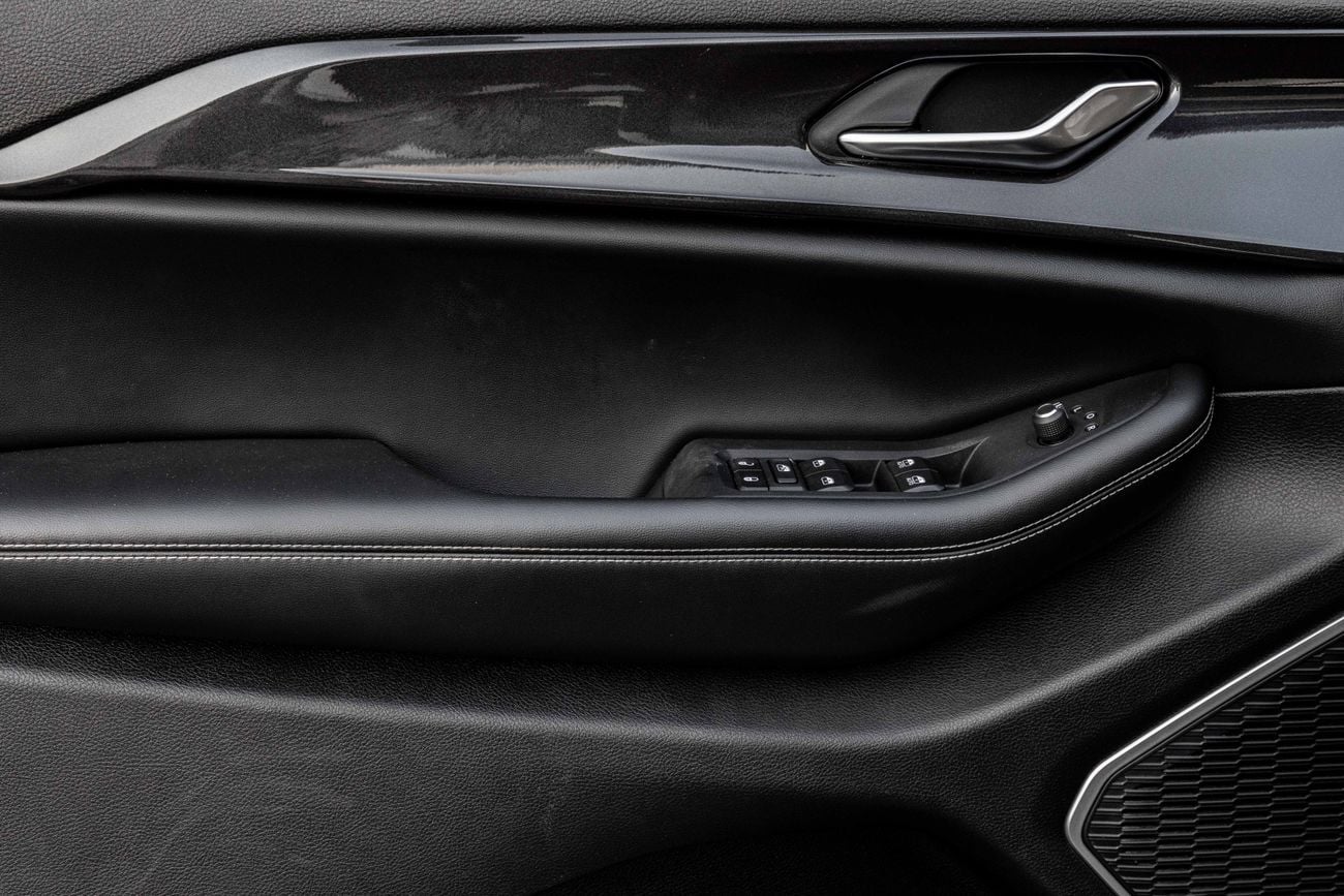 جيب جراند شيروكي Grand Cherokee Altitude | 2,253 P.M | 0% Downpayment | LOW KMS!