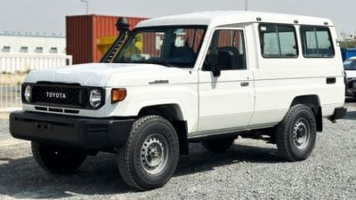 Toyota Land Cruiser 70 Toyota LC78 DSL 4.2L MT 13 seater