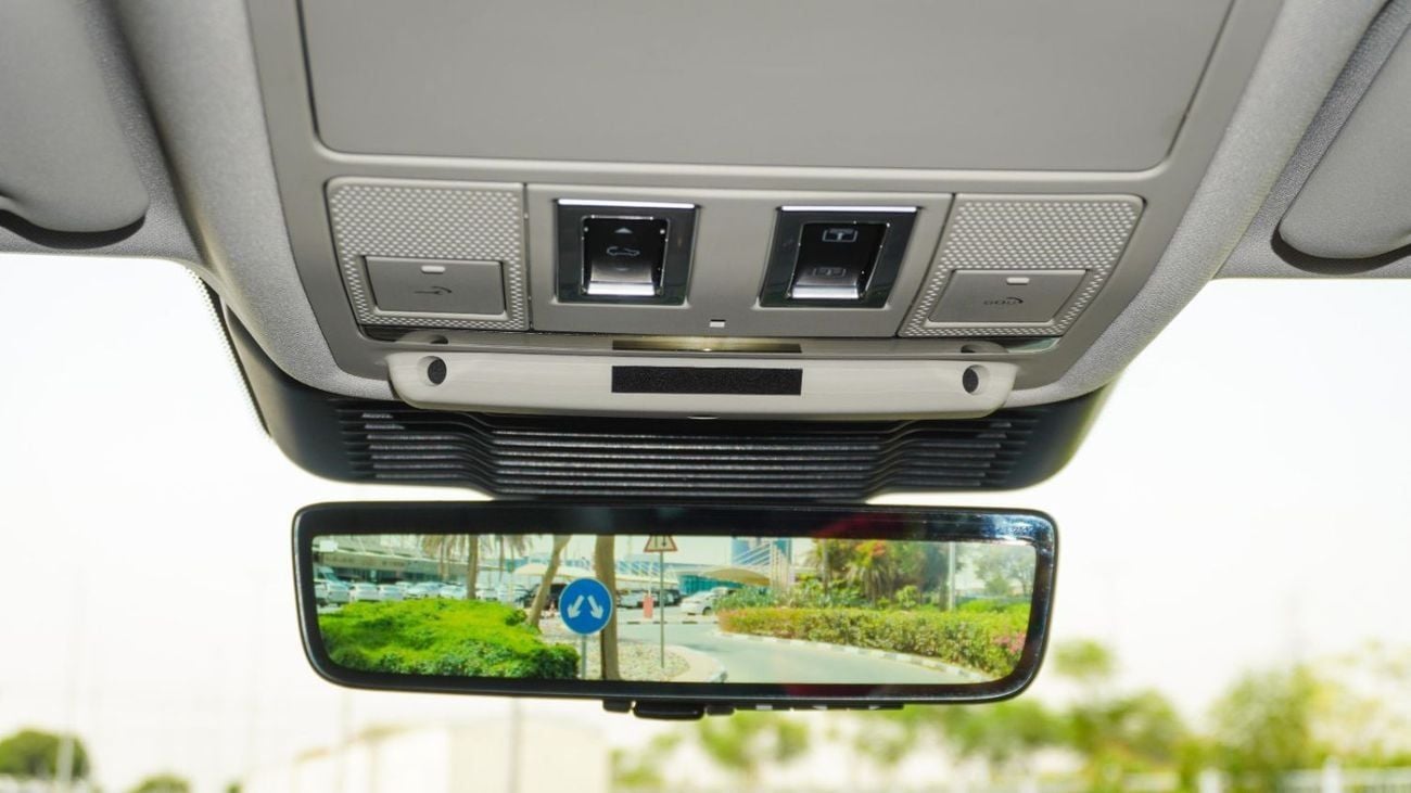 لاند روفر رانج روفر إيفوك SE P250 DYNAMIC 2025!! FIVE YEARS WARRANTY!! THREE YEARS SERVICE CONTRACT