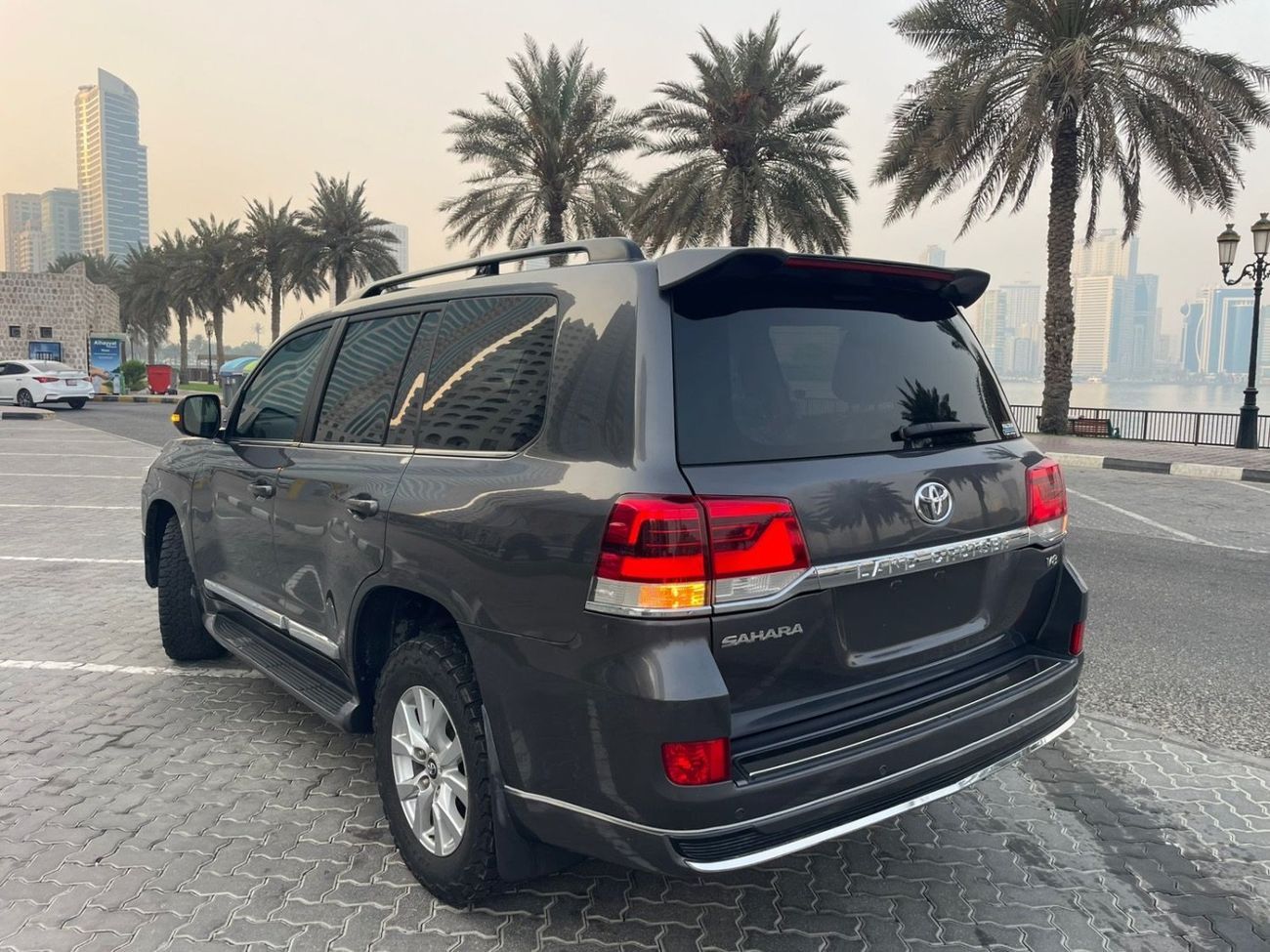 تويوتا لاند كروزر Sahara 2020 Model RHD Diesel Engine Full Option