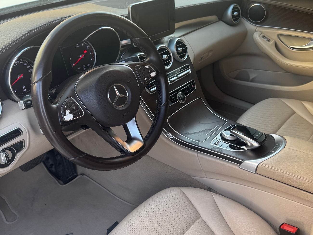 Mercedes Benz C200
