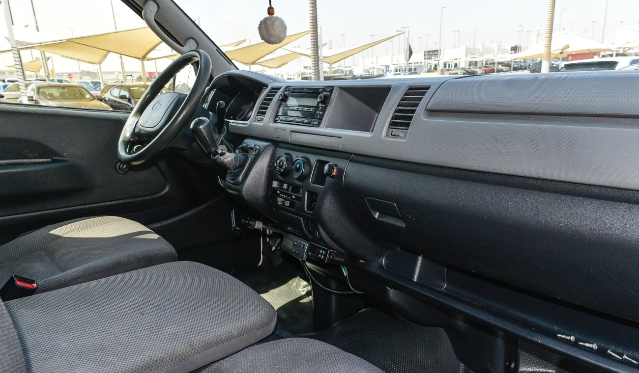 Toyota Hiace Reefer Van High Roof