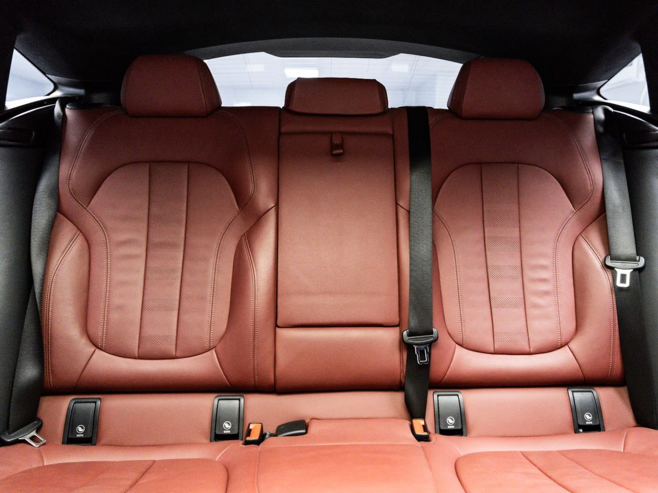 بي أم دبليو X6 2022 BMW X6 M50i, 4.4L TC V8, AWD,  530bhp, 8 Speed Automatic