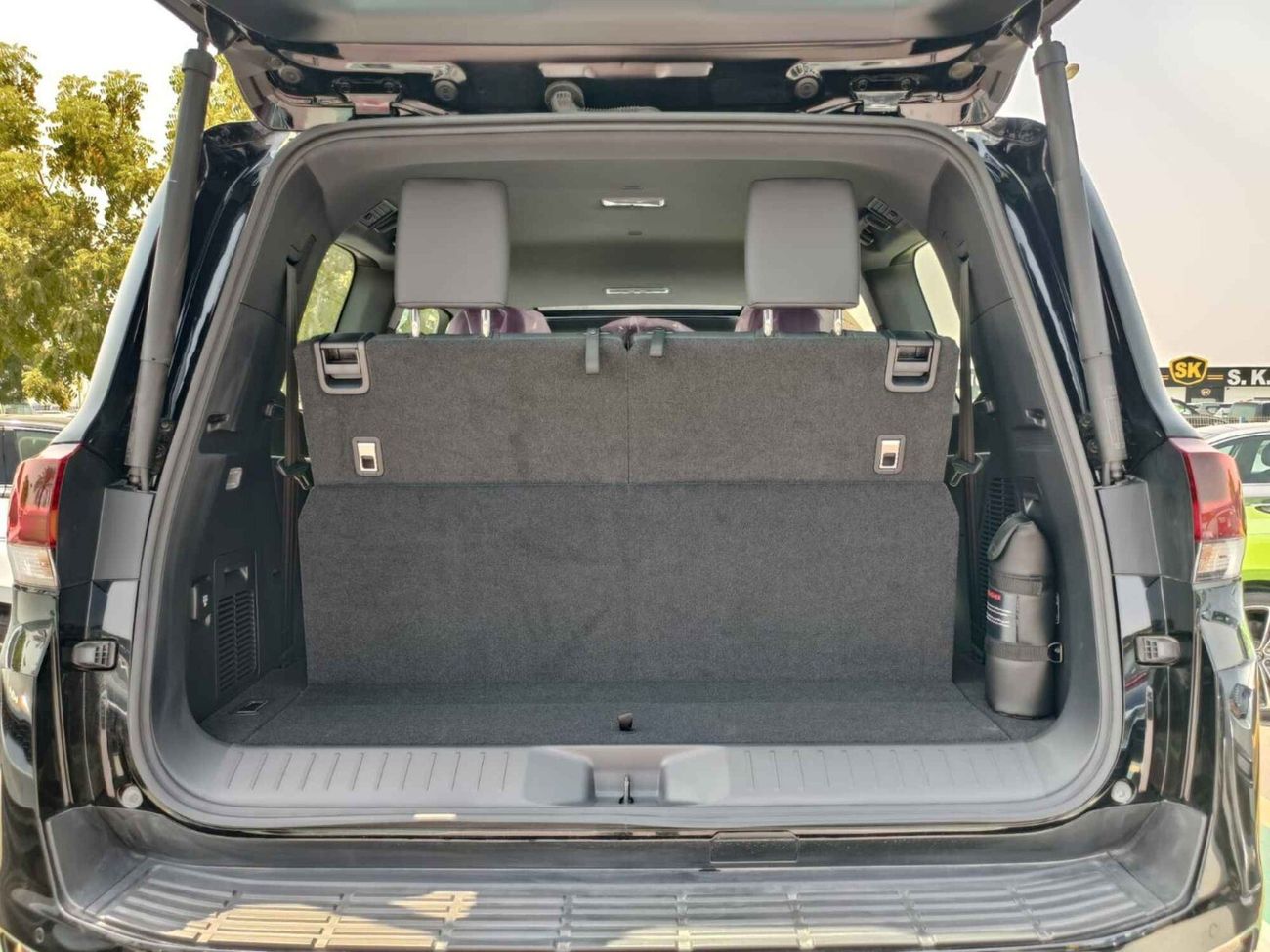 Toyota Land Cruiser GXR, 4.0L V6 PETROL, DRIVER POWER SEAT, SUNROOF, 4WD, FULL OPTION (CODE # 67881)