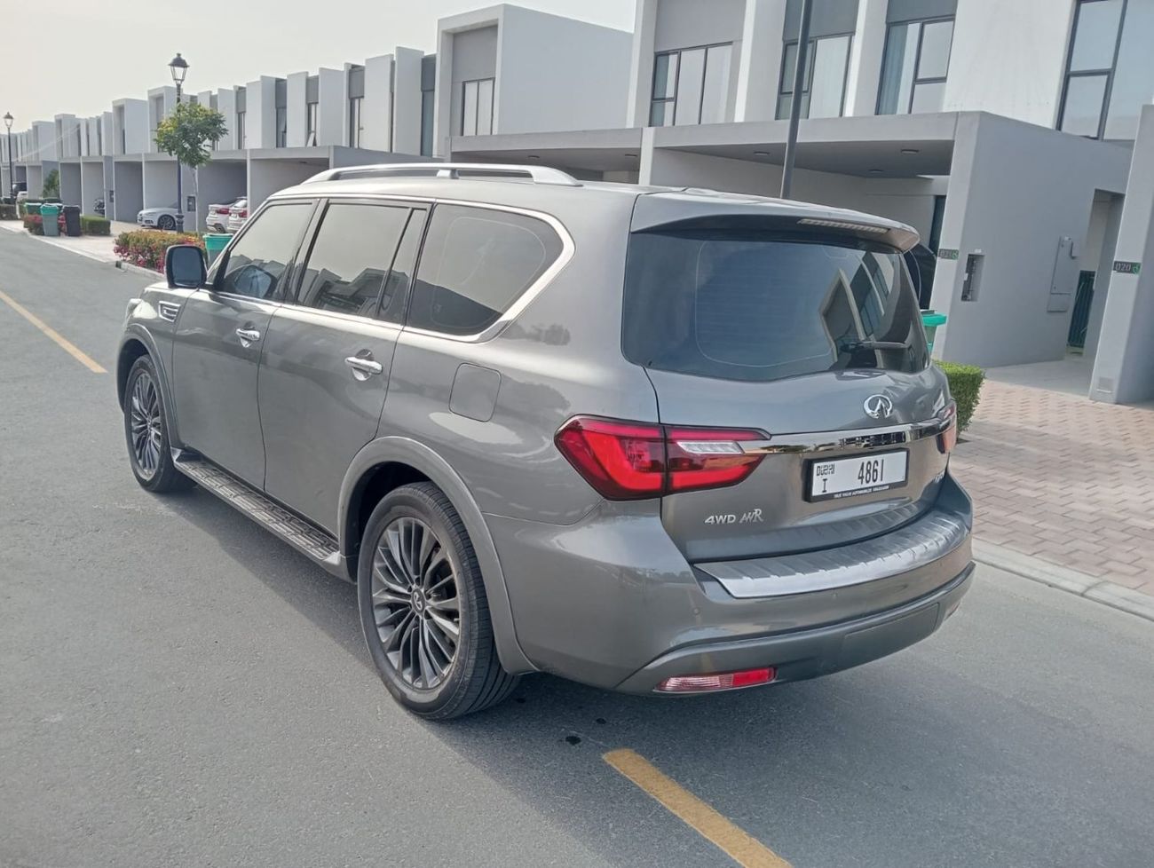 إنفينيتي QX80