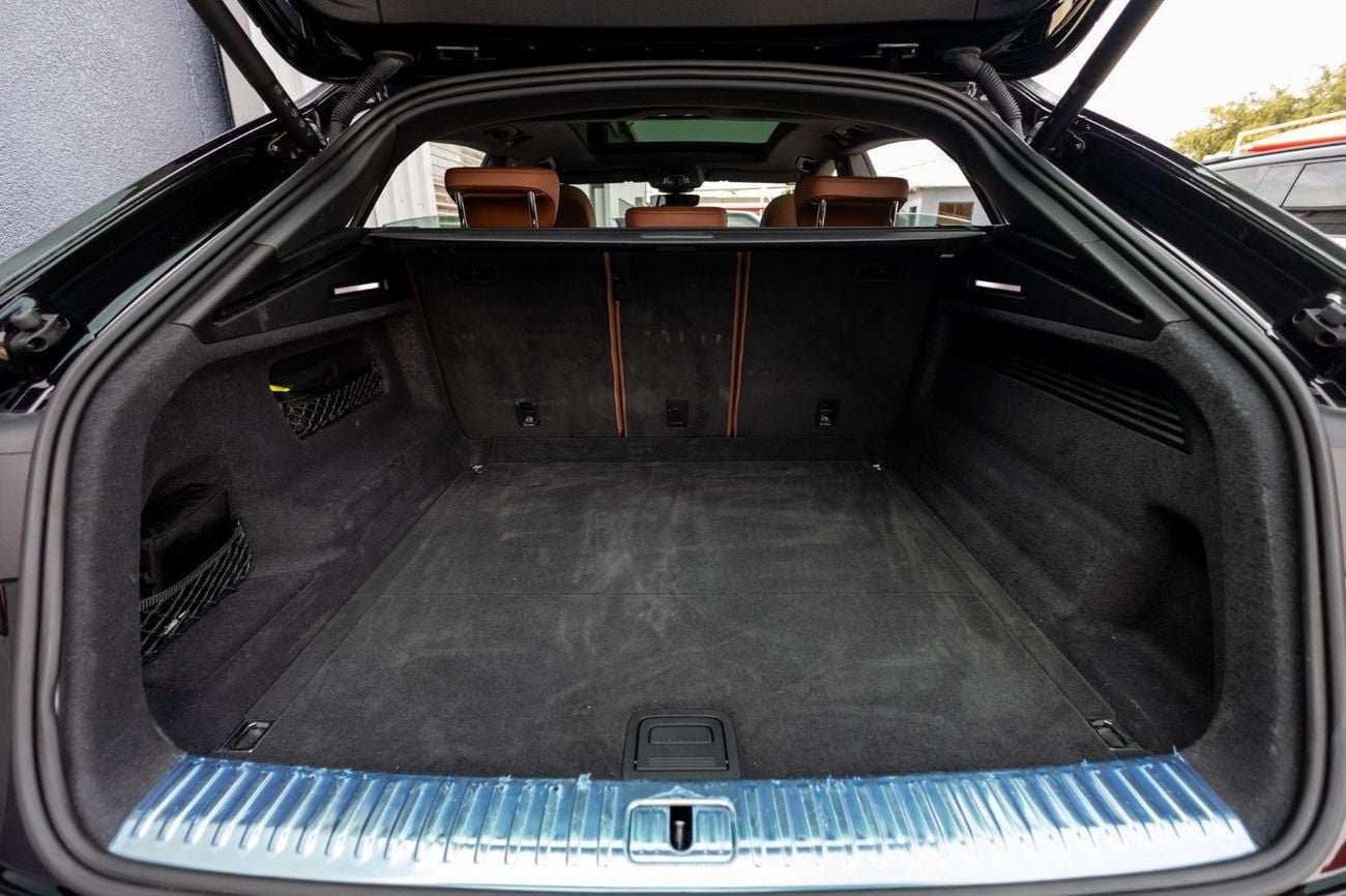 أودي Q8 55 TFSI quattro (340 HP)