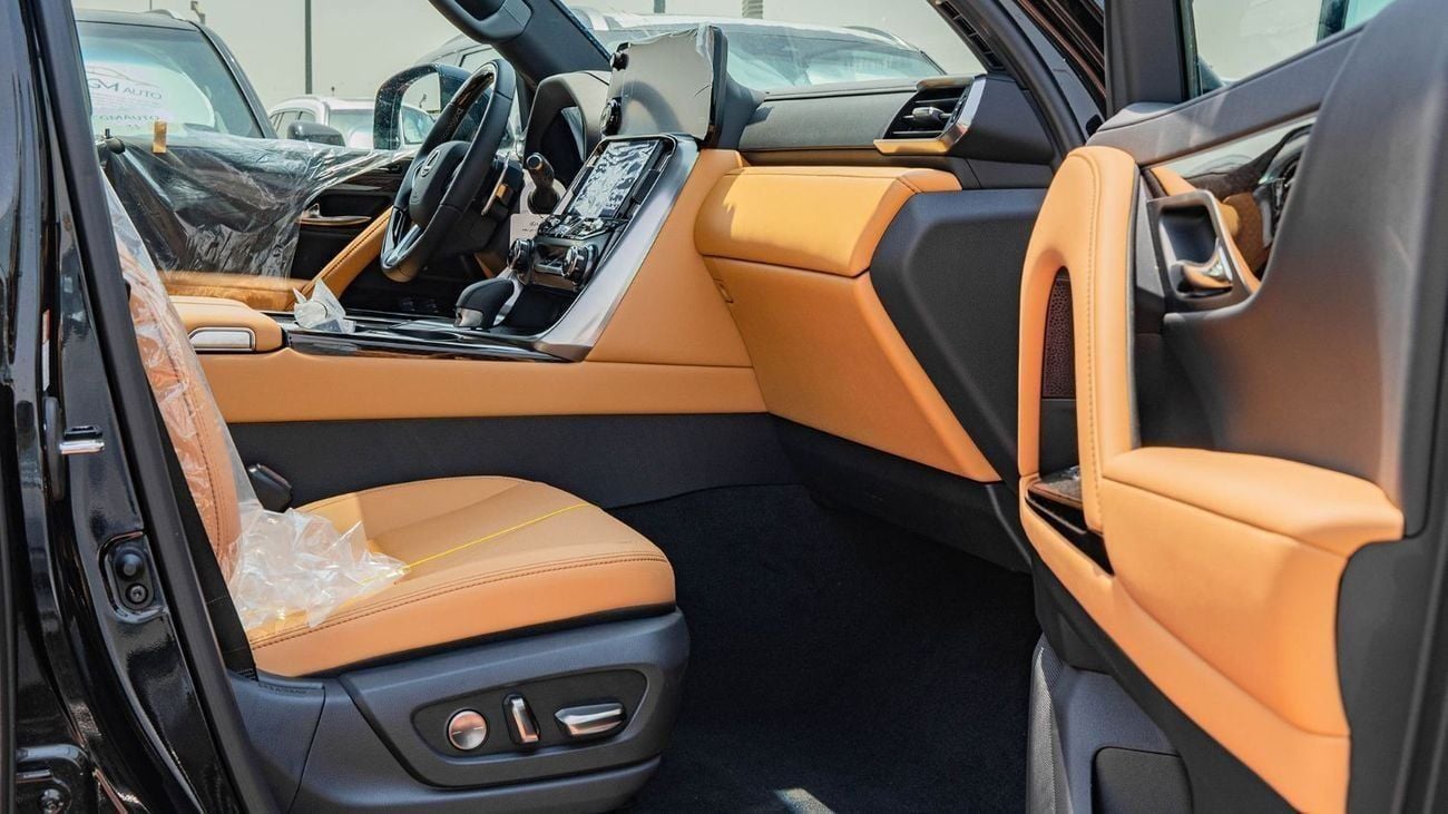 لكزس LX 700h 2025 Lexus LX700h Signature 3.5L AT Hybrid (Black) 5 Seats