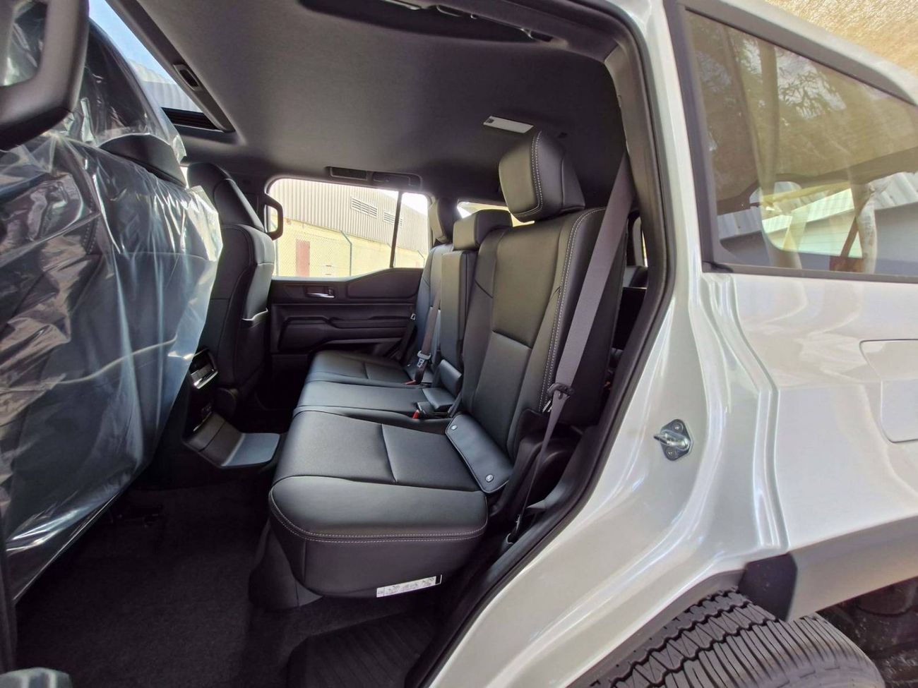 Toyota Prado 2025 TOYOTA PRADO 2.4L SR PETROL AT ALL ROUNDER (O) BRAND NEW 0KM