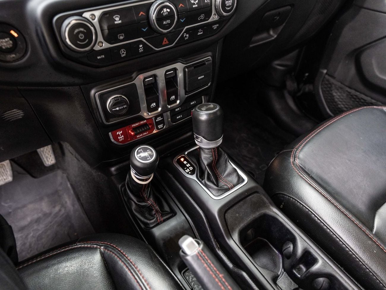 Jeep Wrangler 80TH ANNIVERSARY, миниатюра 13
