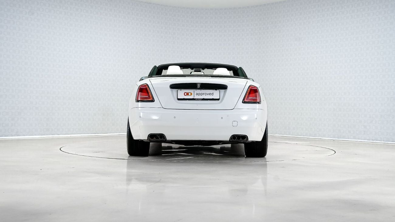 رولز رويس داون Dawn Black Badge | AED 25,332 PM | Up to 3 Years Warranty |