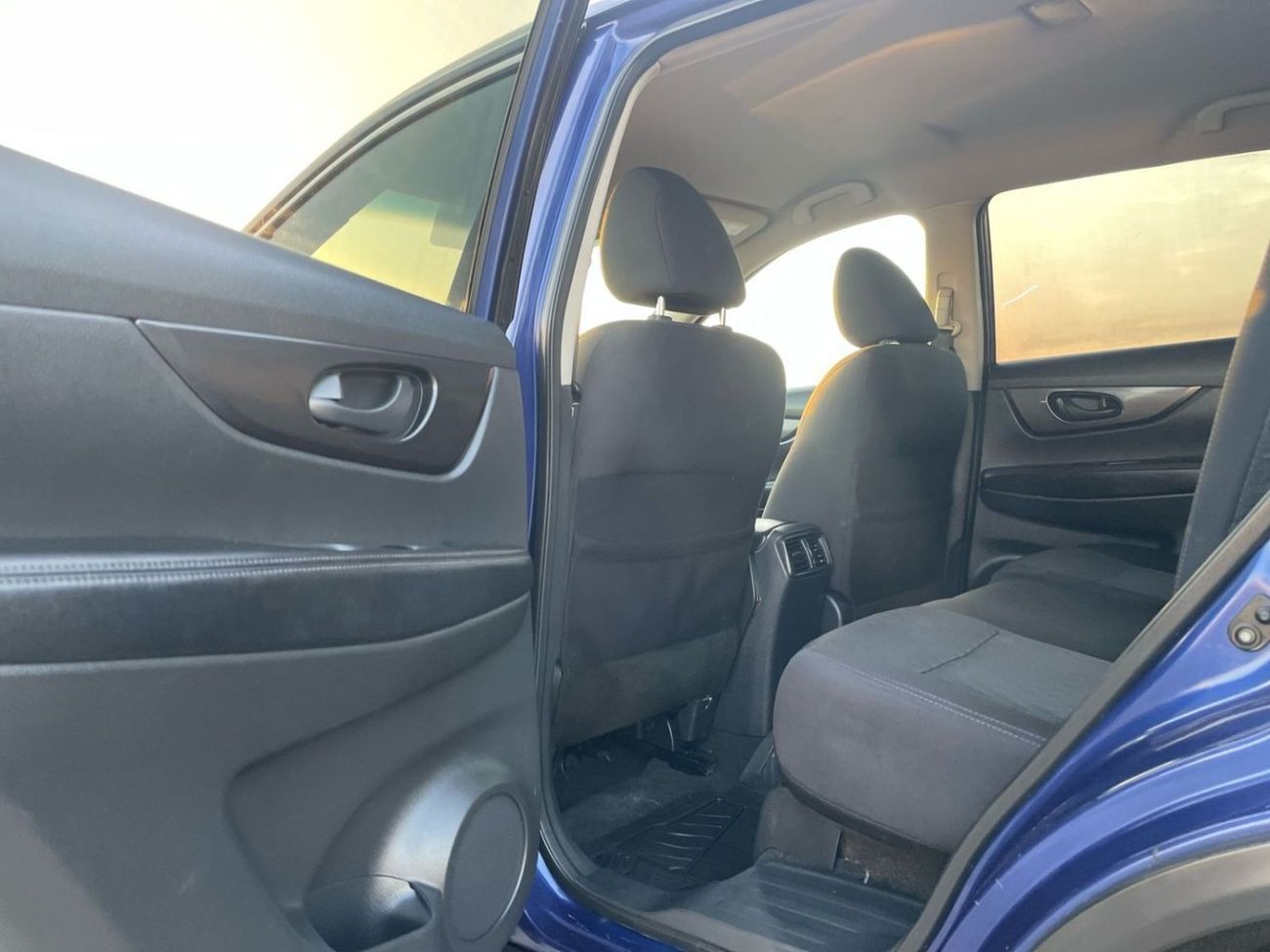 نيسان روج 2019 Nissan Rogue S MidOption 2.5L V4 - Multi Drive Mode - Rear CAM -