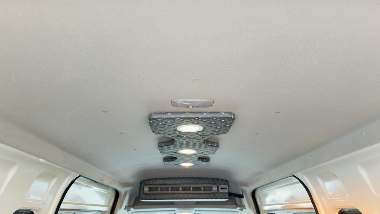 Toyota Hiace 13 SEATER | 2WD | AUTOMATIC TRANSMISISON | 2.8L DIESEL ENGINE | 2024 | RHD