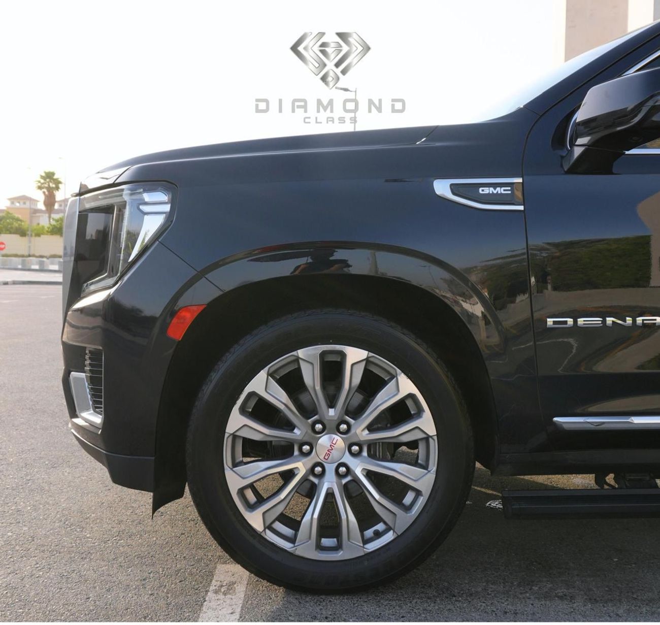 GMC Yukon Denali 6.2L (8 Seater)