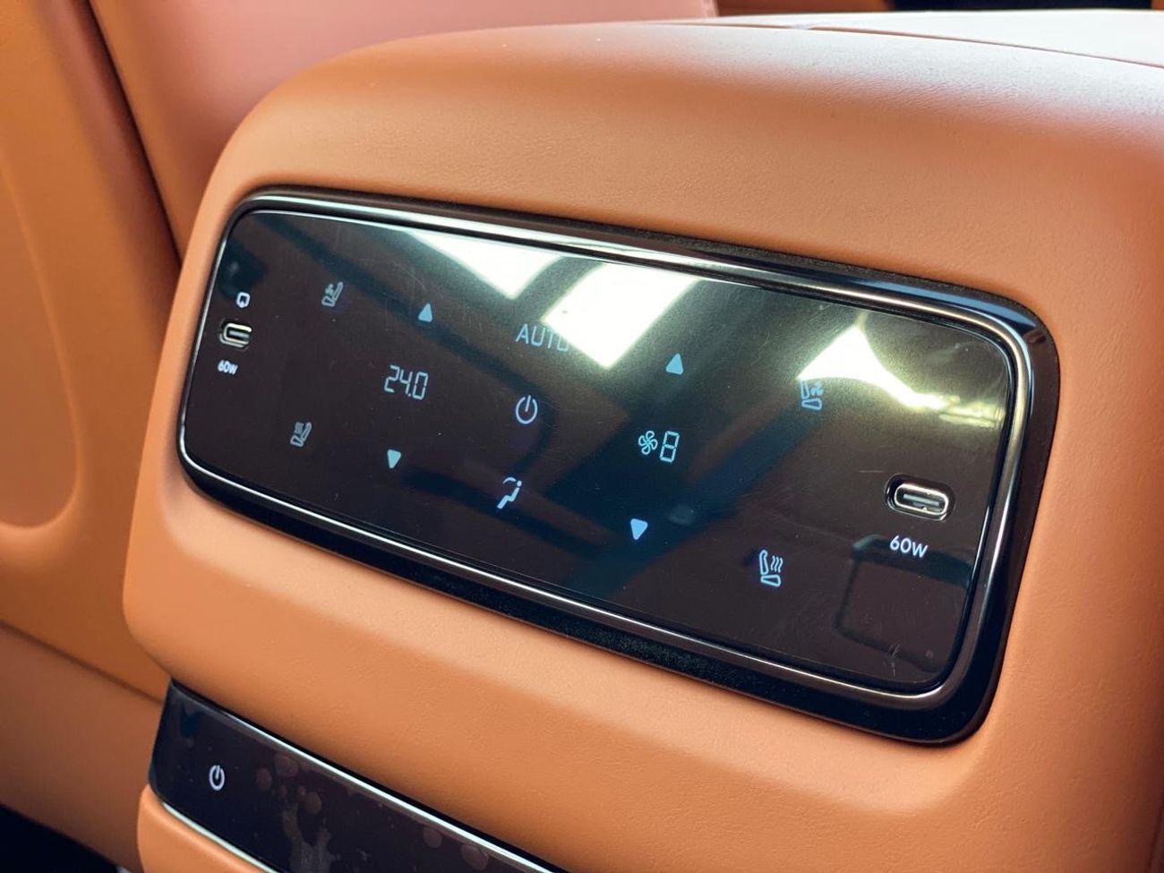 ROX Adamas VIP 6 Seat Black Edition  Only For Export