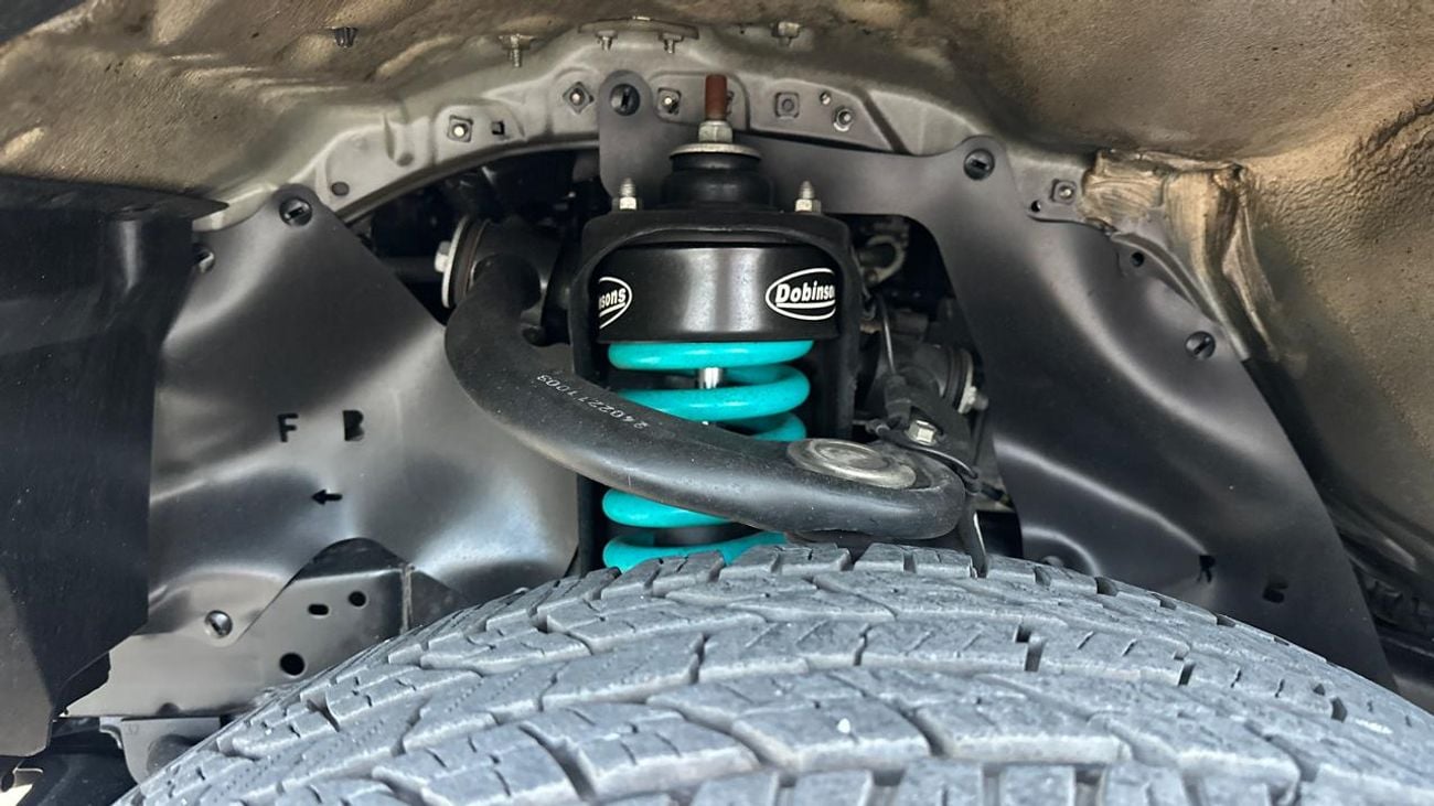 Toyota Hilux ROGUE RIGHT HAND DRIVE DIESEL AUTO