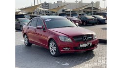 مرسيدس بنز C200 موديل 2008 بانوراما فل اوبشن خليجي  4 سلندر ماشية 236000km