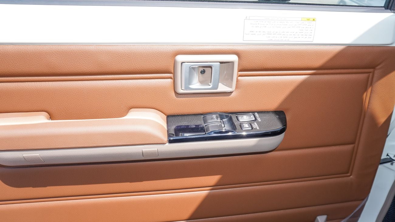 Toyota Land Cruiser 70 LX 4.0L V6 A/ T  Al Futtaim