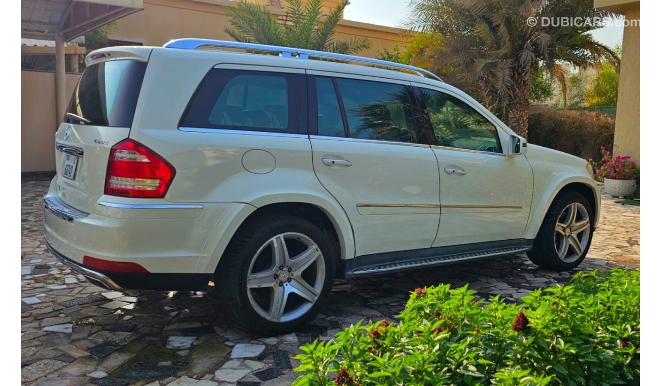 Mercedes-Benz GL 500