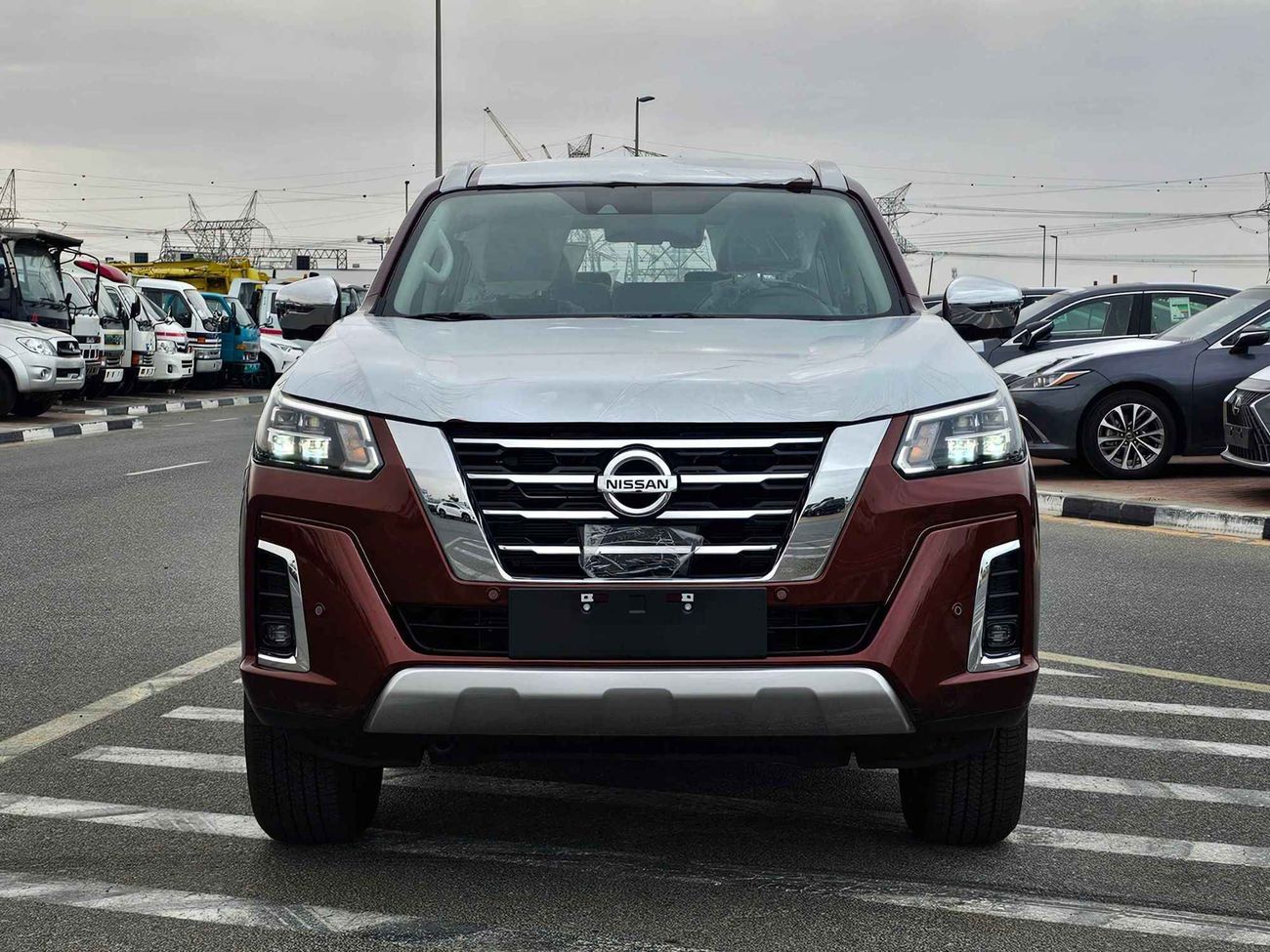 Nissan XTerra PLATINUM / 2.5L / LEATHER SEATS WITH "4" CAMERAS  (CODE # 67964)