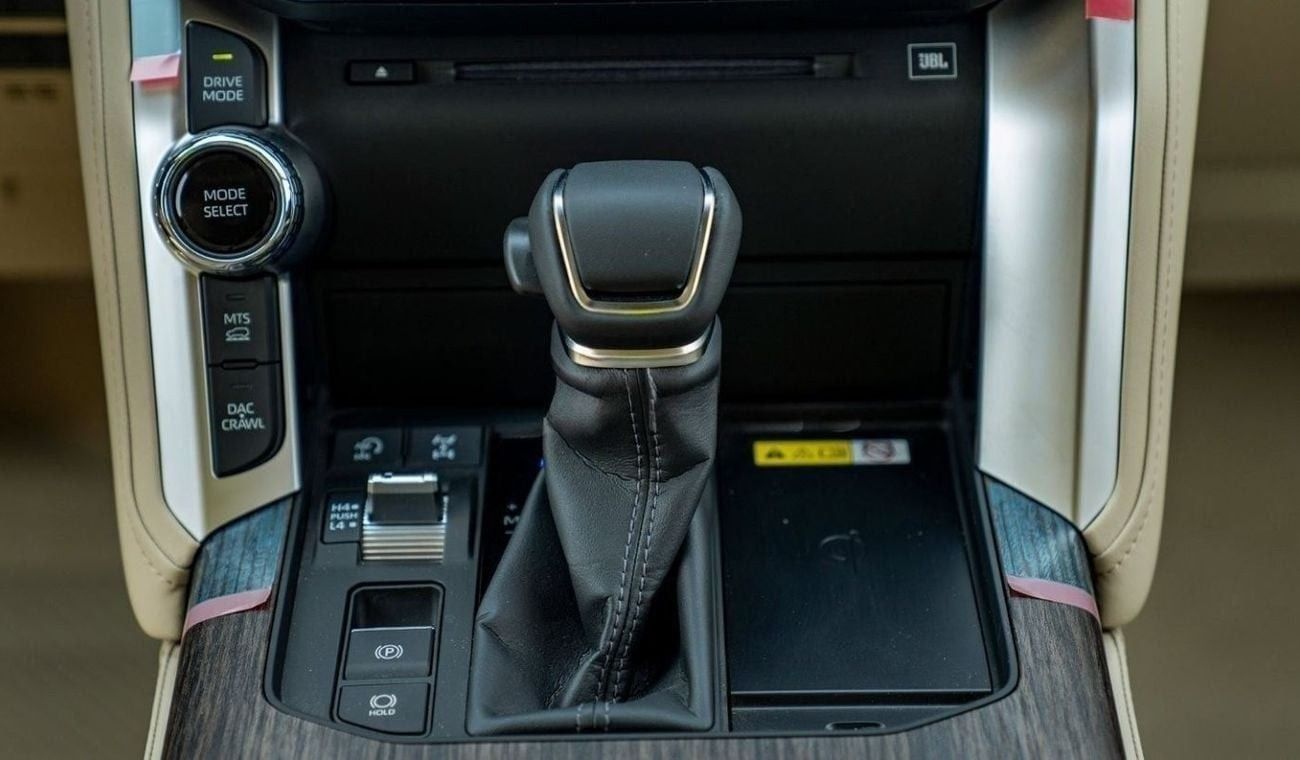 تويوتا لاند كروزر VXR LC300 VXR 3.5P AT MY2024 – BRONZE