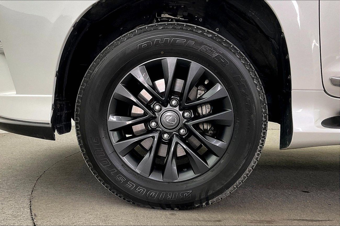 لكزس GX 460 Platinum | شامل الضمان | 0 ﺪﻔﻋﺓ ﺃﻮﻟﻯ