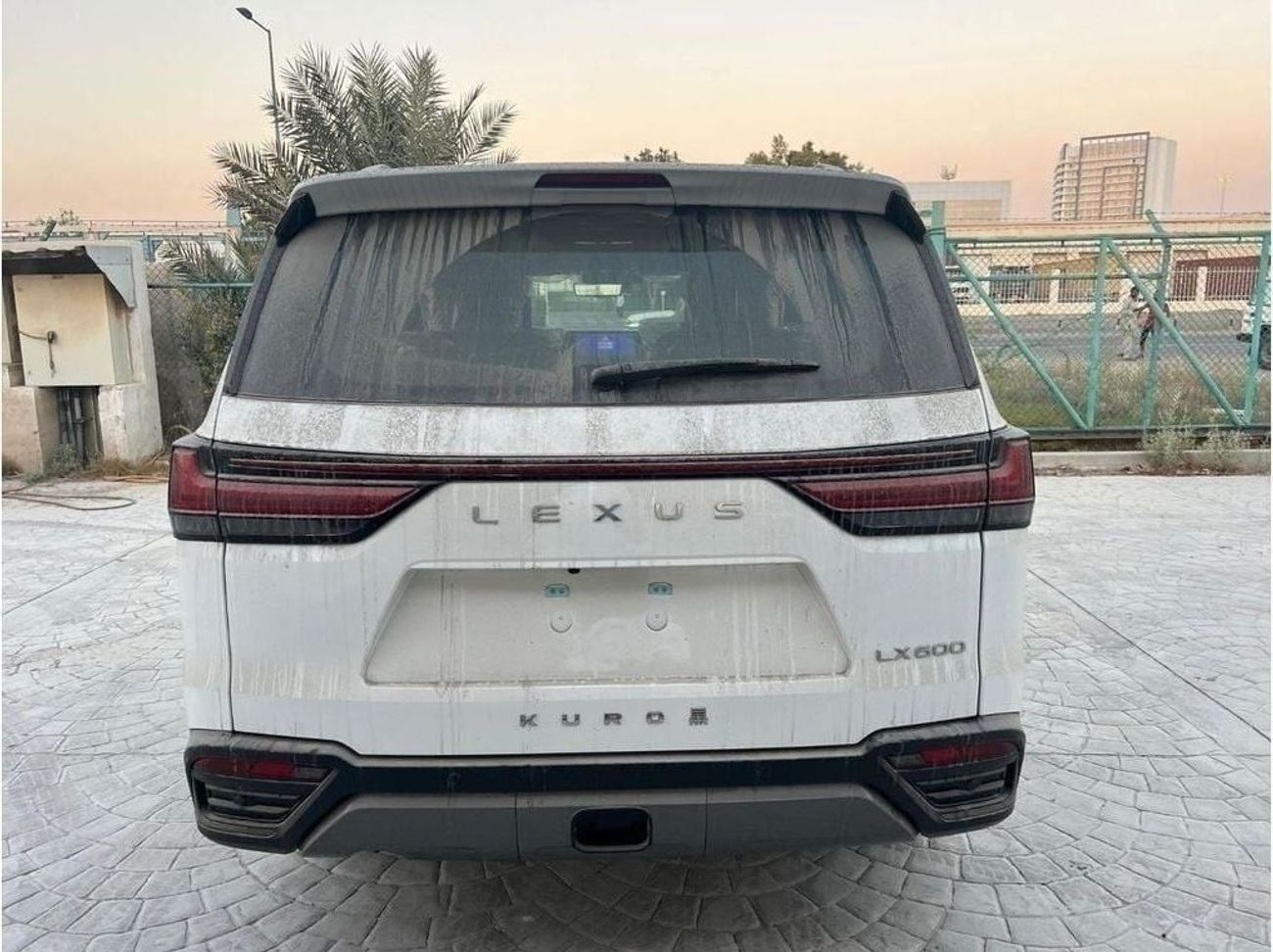 لكزس LX 600 VIP LAUNCH EDITION 3.5L VIP KURO 3.5L