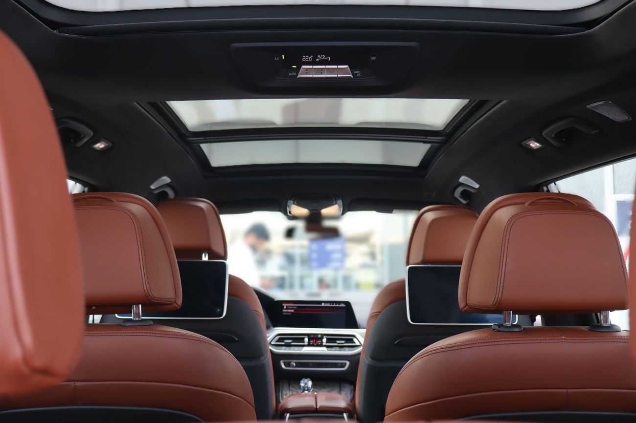 BMW X7 M50i 4.4L (530 HP)