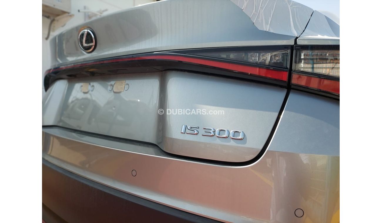 لكزس IS 300 IS 300 موديل 2021 ، 2.0 لتر ، خلفي ، جلد داخلي ، عجلات مصبوبة ، للتصدير والتسجيل المحلي