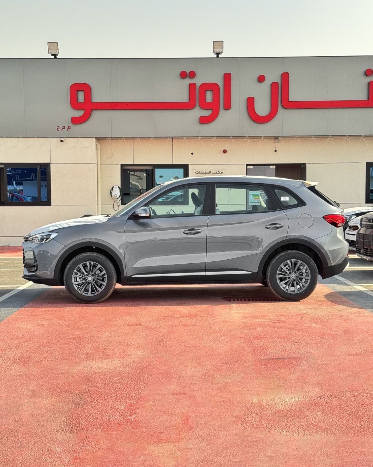 MG ZS STD