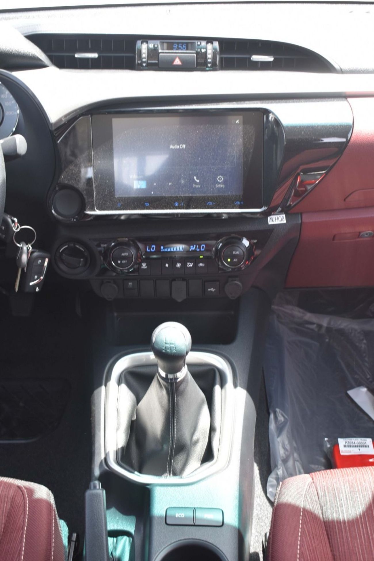 Toyota Hilux TOYOTA-HILUX 4X4, 2.7 M/T ,SR 2.7L,PETROL-2025