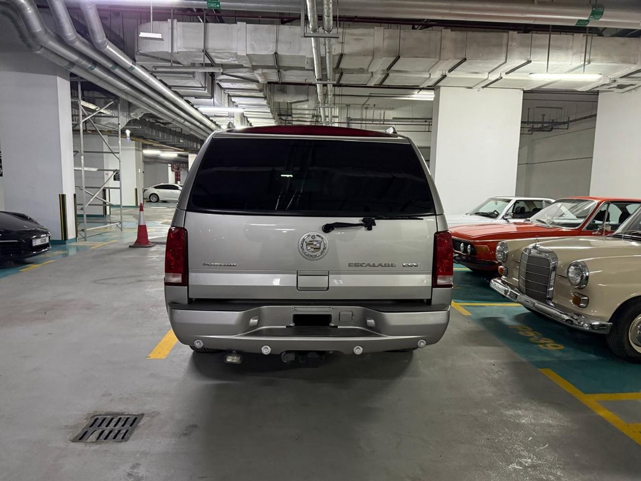 Cadillac Escalade ESV Platinum Edition