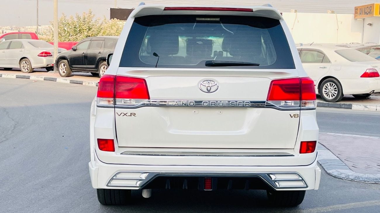 Toyota Land Cruiser VXR