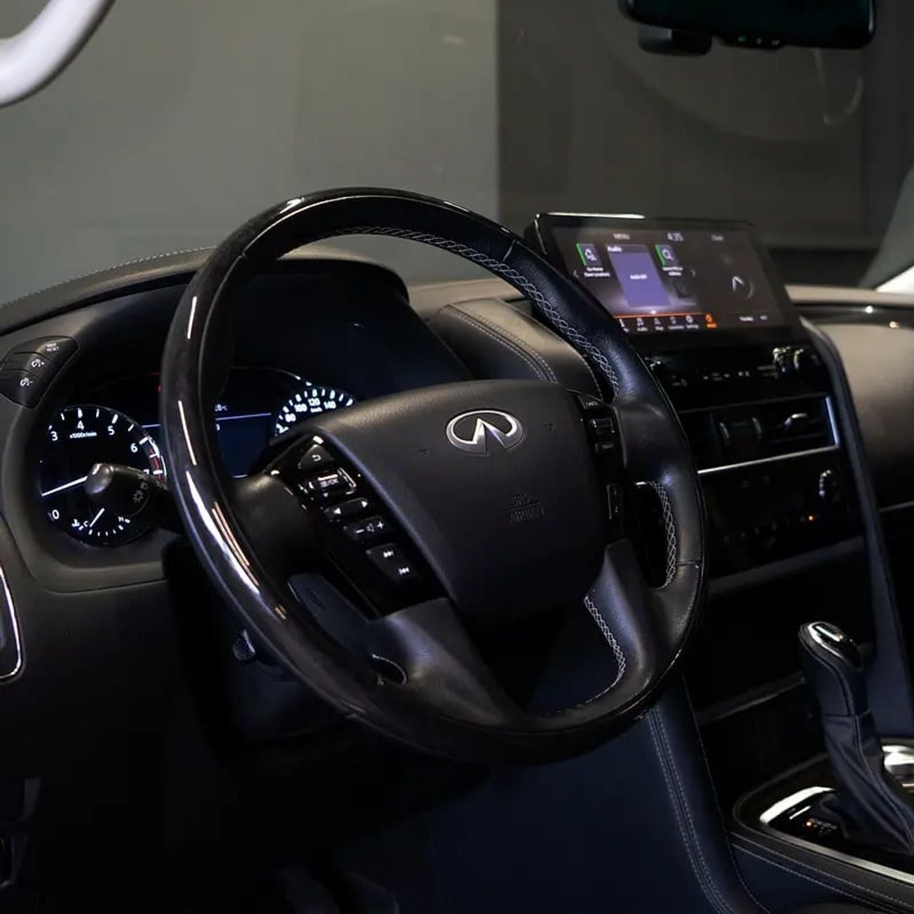 Infiniti QX80 Sensory ProActive 8 5.6L 3,640 P.M • 0% Downpayment • Infiniti QX80 Sensory • 1 Year Warranty