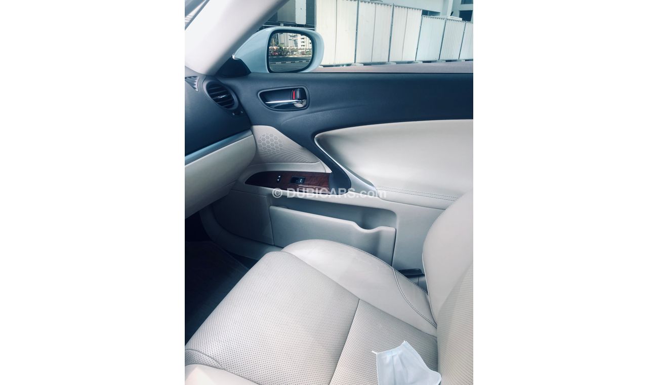Lexus IS250